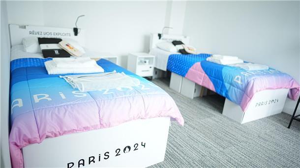 Trotz Kritik: „Wahrer Geist des Sports“ im olympischen Dorf Das Gestell der Betten im Olympischen Dorf ist aus Pappe.
