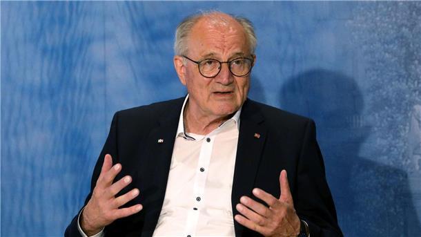 Kinderschutzbund-Präsident: Kinderrechte ins Grundgesetz „Das Grundgesetz ist mehr als nur eine Ansammlung von Paragrafen“: Heinz Hilgers