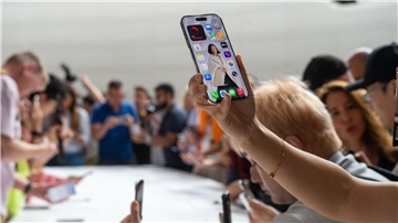 Das iPhone Air ist 5,6 Millimeter dick - und damit das bisher dünnste Apple-Handy.