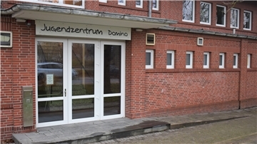 Das Jugendzentrum in Rodenkirchen soll weiterhin mit eineinhalb Stellen ausgestattet bleiben, obwohl sich bisher keine qualifizierte Kraft für die nicht besetzte halbe Stelle beworben hat.
