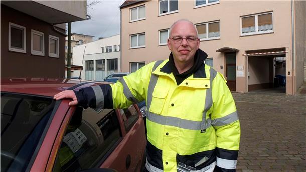 Helfer aus Leidenschaft Das Klinikum Reinkenheide hat Freiwillige gesucht, die im Ernstfall des Coronavirus aushelfen können. Ralf Schnedler hat sich gemeldet.