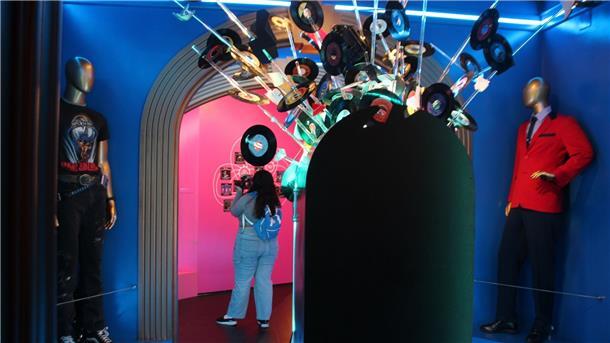 Das Museum wird am Dienstag, den 15. November 2022, eröffnet.