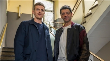 Das neue Münchner Ermittler-Duo im Münchner „Tatort“: Gerade haben Ferdinand Hofer (l) und Carlo Ljubek ihren ersten gemeinsamen Krimi abgedreht. 