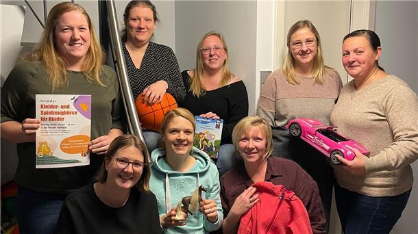 Das neue Team der Rhader Kleider- und Spielzeugbörse.