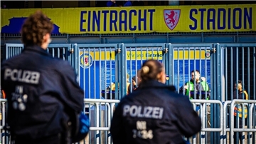 Das Niedersachsen-Derby findet mit hohem Sicherheitsaufwand statt. (Archivbild)