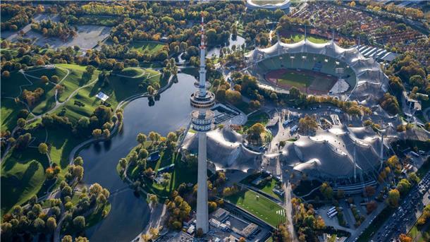 Sport-Hype oder Geld-Sorgen? München stimmt über Olympia ab Das Olympiazentrum mit dem ikonischen Olympiastadion soll das Zentrum der Spiele in München werden.