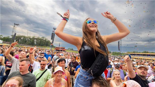 „Parookaville“-Festival gestartet Das Parookaville in Weeze am Niederrhein ist eines der größten Elektro-Festivals in Europa.
