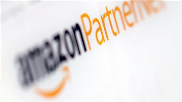 Das Partnerprogramm von Amazon funktioniert so, dass angemeldete Teilnehmer auf ihrer eigenen Internetseite Links zu Produkten im Amazon-Angebot setzen können.