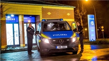 Das Polizeirevier Leherheide ist seit Jahren nachts nicht mehr persönlich besetzt, aber jeder Anruf oder das Klingeln dort wird umgehend an die Hauptwache in Lehe geleitet. Diese Situation ist ein leidiges Dauerthema für viele der mehr als 31.000 Leherheider.