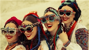 Das Repertoire von Yagody besteht aus Liedern aus der Ukraine, Belarus, Serbien, Bulgarien und Mazedonien.