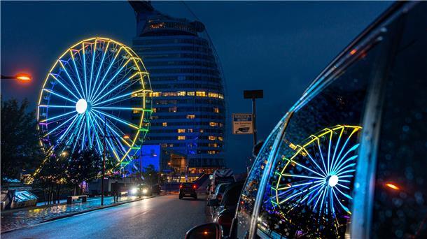 So magisch fotografieren unsere Influencer die Maritimen Tage Das Riesenrad gleich zweimal.