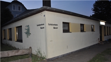 Das Schützenhaus in Blexen. Dort wurde am Dienstag eine Trauerfeier aufgelöst. Einige der Teilnehmer hatten gegen die Auflagen einer Corona-Quarantäne verstoßen.
