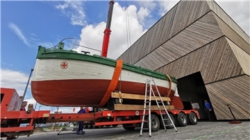 Das Segelrettungsboot „Geheimrat Gerlach“ gehört zusammen mit Galionsfiguren, Schiffsmodellen und viele anderen Dingen zu den Objekten, die 2021 in das Forschungsdepot des Schifffahrtsmuseums umgezogen sind. Foto: Heger/DSM