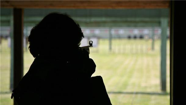 Reichsbürger als Mitglied? Schützen-Bezirksverband nimmt Bremerhavener Verein ins Visier Silhouette