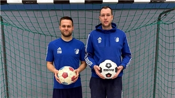 Das Trainer-Duo Marten Brandt (links) und Niklas Frey macht einen guten Job und wurde dafür jetzt mit einer Vertragsverlängerung belohnt.
