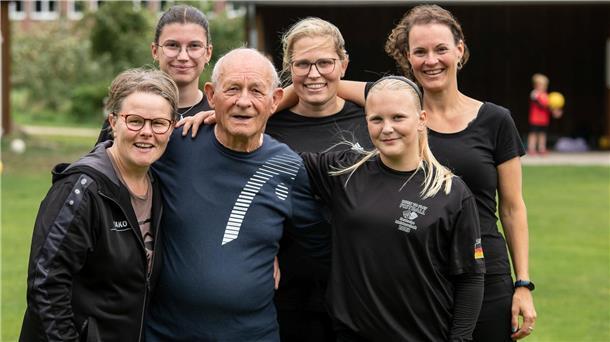 Faustball für Kinder und Jugendliche in Selsingen boomt gerade Trainer-Team