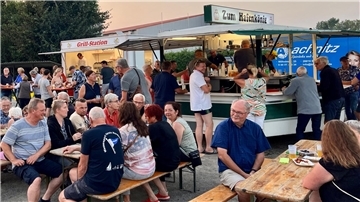 Party im Sportboothafen