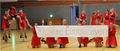 Einrad-Girls