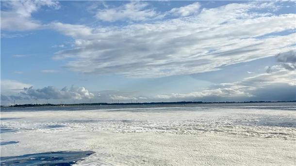 Schaum auf der Nordsee