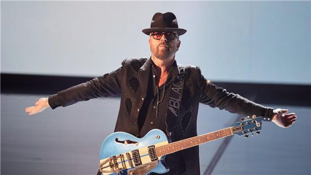 Dave Stewart feiert das 40-jährige Jubiläum des Eurythmics-Hits „Sweet Dreams“ mit einer Tour.