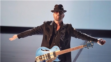 Dave Stewart feiert das 40-jährige Jubiläum des Eurythmics-Hits „Sweet Dreams“ mit einer Tour.