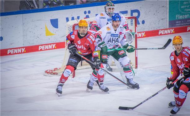 DEL 2022/23 Fischtown Pinguins gegen Augsburger Panther. Im Bild: Miha Verlic (l...