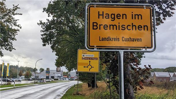 Schild-Schock in Hagen: Wenn Ortsschilder überraschen Ortstafel am östlichen Ortseingang