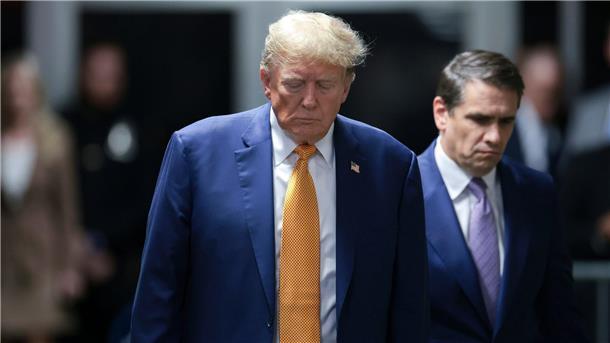 Dem ehemaligen US-Präsidenten Donald Trump drohen mehrere Jahre Haft. Der Fall könnte den US-Wahlkampf beeinflussen.
