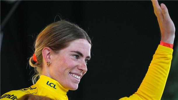 Tour de France der Frauen: Vollering bleibt in Gelb Demi Vollering trägt weiter das Gelbe Trikot.