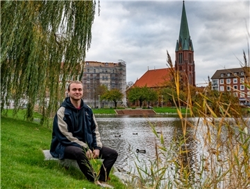 Leo Gablunsky aus Brandenburg ist nach Bremerhaven gezogen und mag den alten Geestemünder Holzhafen. 