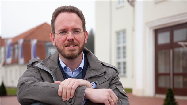 Wurster Bürgermeister: Corona ist größte Herausforderung Den Umbau der Nordholzer Ortsmitte vom Militärstützpunkt zur neuen Ortsmitte hat Bürgermeister Marcus Itjen (parteilos) mitbegleitet. Das war eine der Herausforderung im Jahr 2020.