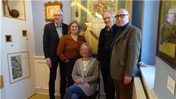 Der alte und neue Vorstand der Goethe-Gesellschaft (von links): Cristian Müller (Kassenwart), Sandra Kaufhold (Schriftführerin und Kontaktperson zum Gymnasium), Stefanie Seyfarth (Vorsitzende), Stefan Tönjes (Stellvertreter) und Thomas Hundhausen (Öffentlichkeitsarbeit).