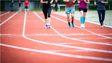 Der ambitionierte Läufer und Trainer Christian Lausch aus Loxstedt bereitet zwei Staffeln auf den Marathon in Bremerhaven vor.