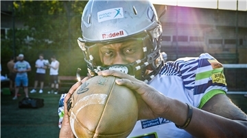 Der Amerikaner Delvin Welch ist einer von zwei Importspielern der Bremerhaven Seahawks.