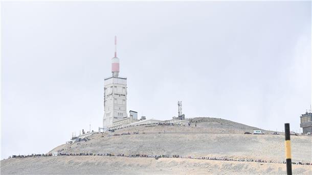 Was man von den Tour-Stars lernen kann – und was nicht Der Anstieg zum legendären Mont Ventoux ist eine der Attraktionen der 112. Tour de France.
