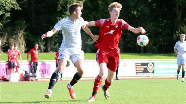Der Aufsteiger um Youngster Jonas Postels (rechts) schlug sich trotz einer 0:2-Niederlage gut gegen den Favoriten.