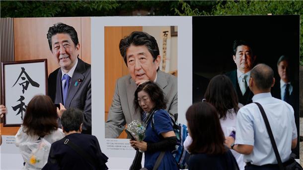 Der Auftakt zum Prozess gegen den Attentäter des japanischen Ex-Premiers Abe zieht großes Interesse auf sich. (Archivbild)
