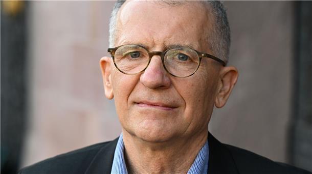 Jan Faktor mit Wilhelm-Raabe-Literaturpreis ausgezeichnet Der Autor Jan Faktor wurde für seinen Roman „Trottel“ ausgezeichnet.