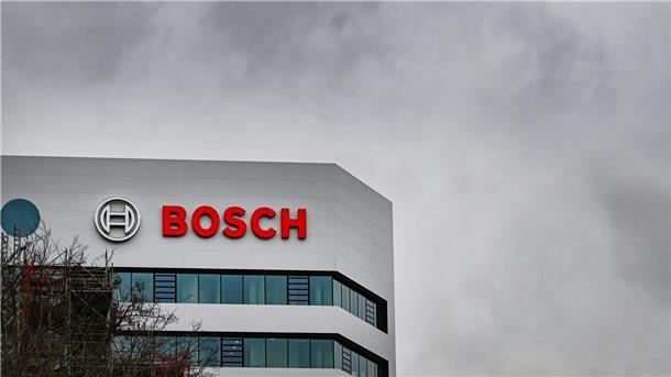 Stellenabbau droht: Bosch will bis 2030 Milliarden sparen Der Autozulieferer Bosch muss noch mehr sparen als erwartet. (Archivbild)