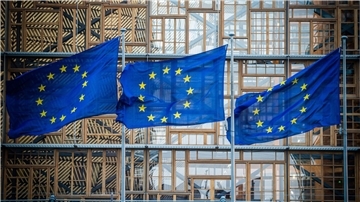 Der Beginn von Beitrittsgesprächen mit der Ukraine und Moldau war bei einem EU-Gipfel im Dezember beschlossen worden.
