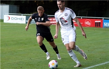 Der Beverner Patrick Willen (links) erzielte den 2:1-Führungstreffer für den TSV Bevern. Am Ende jedoch unterlagen die Gäste in Hemslingen mit 2:4. 