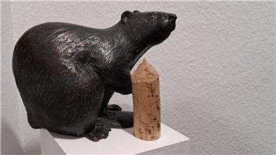 Der Biber im Beverstedter Rathaus hat nicht mehr viel Holz und wartet ebenfalls auf den neuen Haushalt 2024. 
