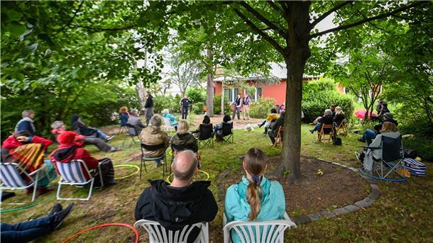 Kultursommer in Bremerhaven - größer als je zuvor Der Bremer Shakespeare-Company hat es im vergangenen Jahr in dem verwunschenen Kleingarten so gut gefallen, dass sie in diesem Jahr während des Kultursommers wieder ein Stück ihres Hausdichters vorstellen wird: das „Wintermärchen“.