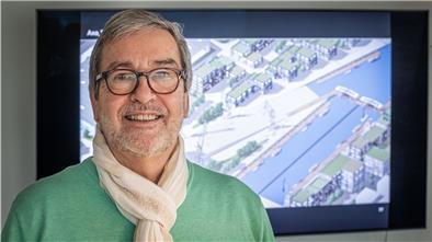 Der Bremerhavener Unternehmer und Investor Dieter Petram möchte an der Riedemannstraße die ersten Pläne fürs Werftquartier umsetzen.