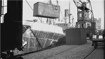 Der britische Dampfer „Selby“ brachte im Frühjahr 1939 Übersiedlungsgut von Hamburg nach London.