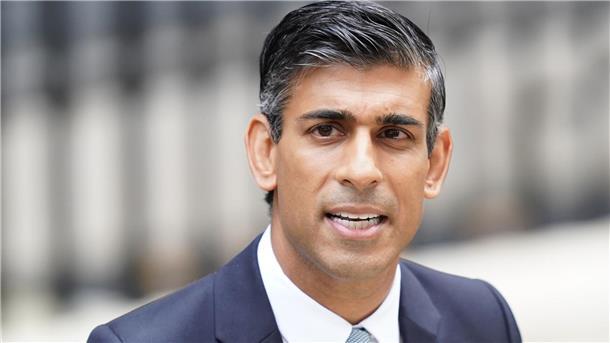 Der britische Premier Rishi Sunak - das „Trugbild des kompetenten Rishi beginnt sich aufzulösen“, kommentiert die Zeitung „Telegraph“.