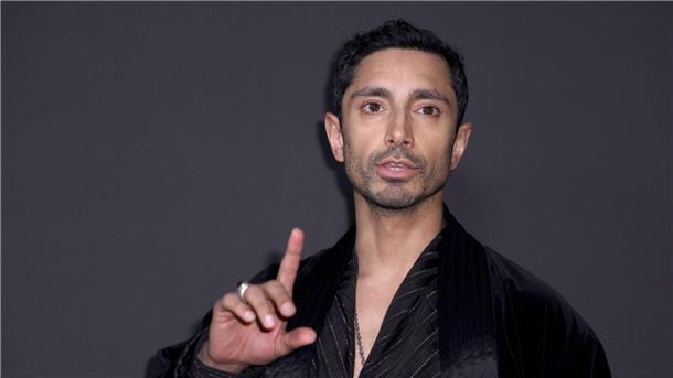 Der britische Schauspieler und Musiker Riz Ahmed kommt nach Locarno.