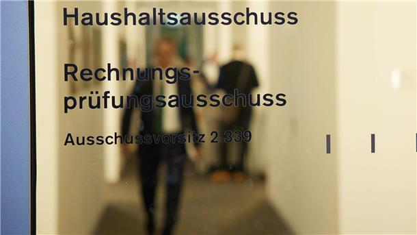 Ein Haushalt für drei Monate: Bundesetat für 2025 steht Der Bundesetat für 2025 steht: Der Haushaltsausschuss des Bundestags hat seine Bereinigungssitzung abgeschlossen. Mitte September wird er im Parlament verabschiedet.