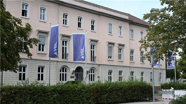 BGH klärt Streit um Zusatzversorgung im öffentlichen Dienst  Der Bundesgerichtshof hat erneut die Zusatzversorgung der Angestellten und Arbeiter im öffentlichen Dienst geprüft.