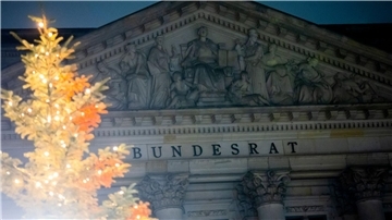 Der Bundesrat gedenkt heute der Opfer des nationalsozialistischen Völkermordes an den Sinti, Roma und Jenischen.